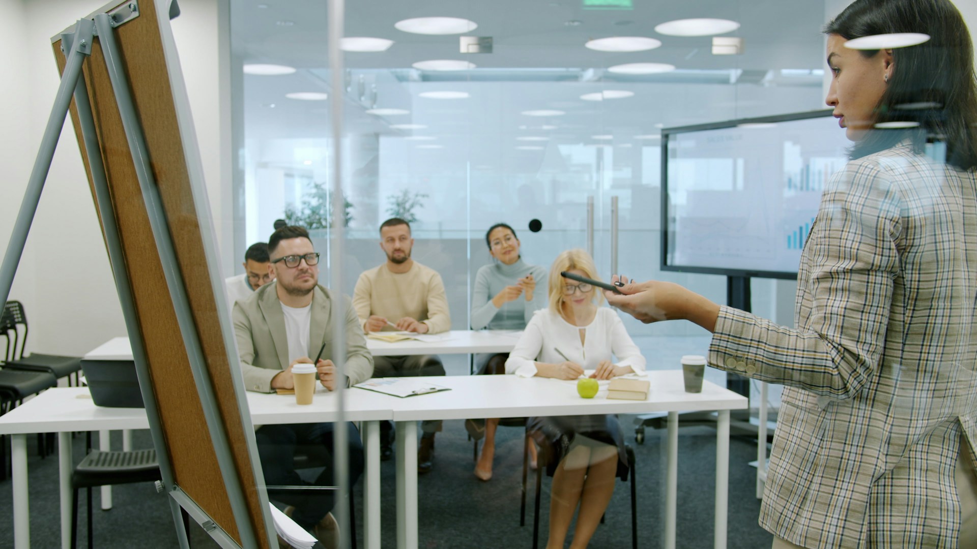 Employee Policy Training: Why Comprehension Matters More Than Signatures featured image